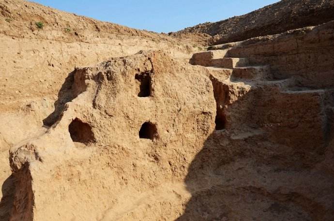 陶寺遺址夯土城邑